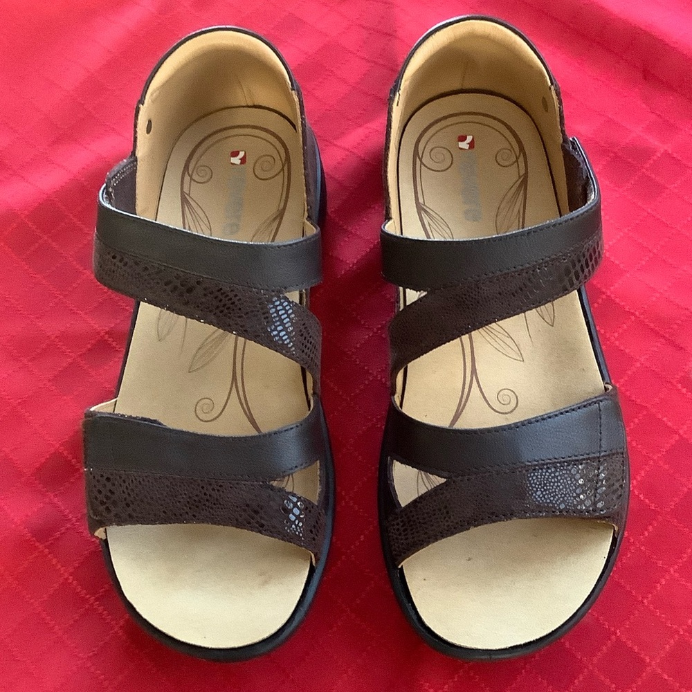 REVERE MAURITIUS CLOSED HEEL SANDALS